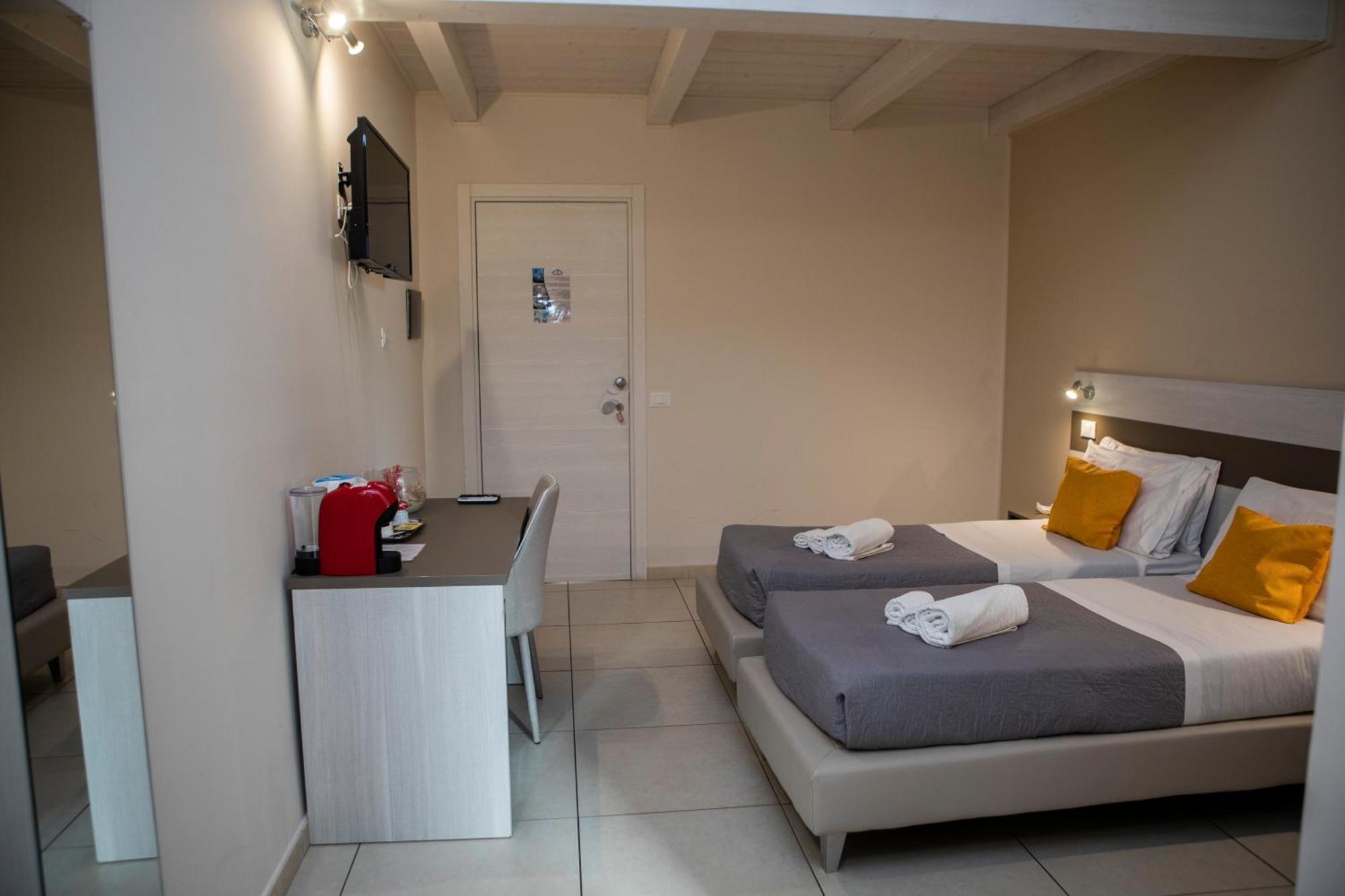 La Perla Amantea - Rooms & Apartaments Ngoại thất bức ảnh