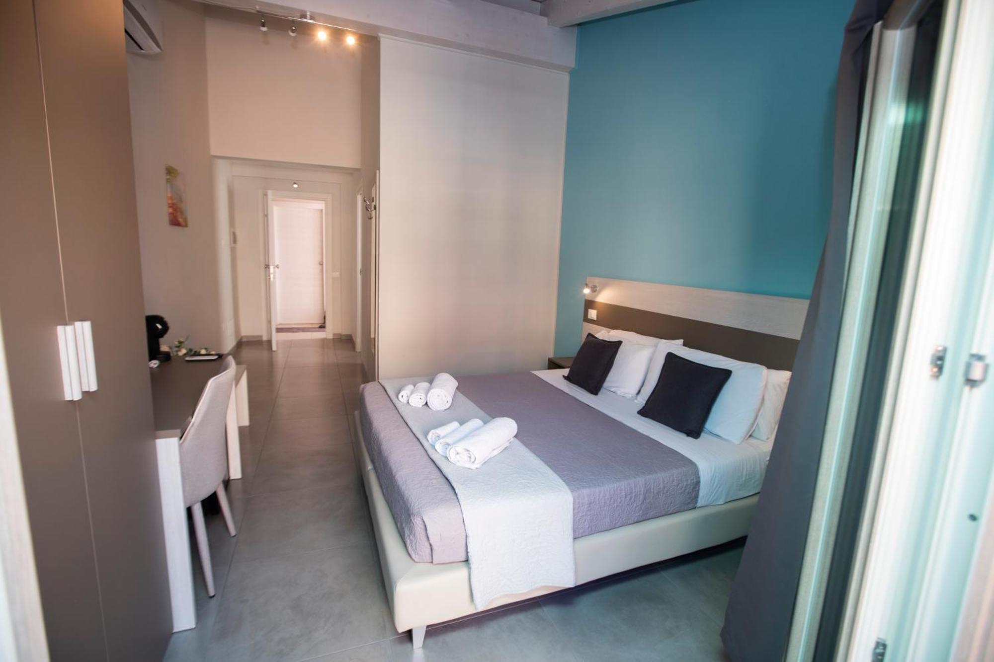 La Perla Amantea - Rooms & Apartaments Ngoại thất bức ảnh