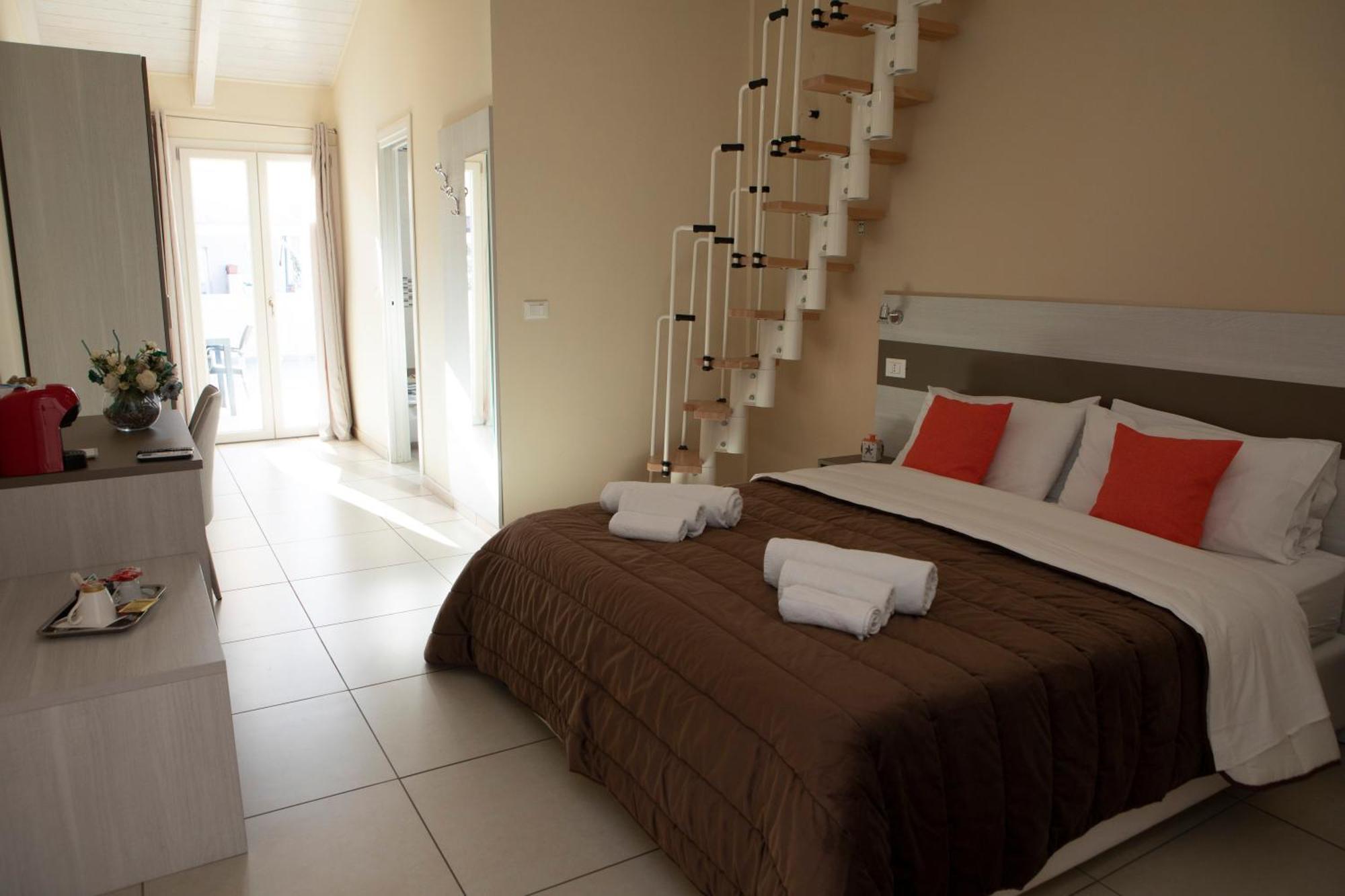 La Perla Amantea - Rooms & Apartaments Ngoại thất bức ảnh