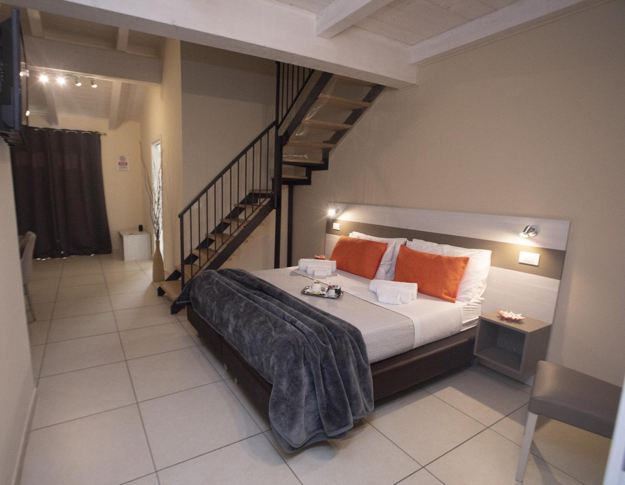 La Perla Amantea - Rooms & Apartaments Ngoại thất bức ảnh