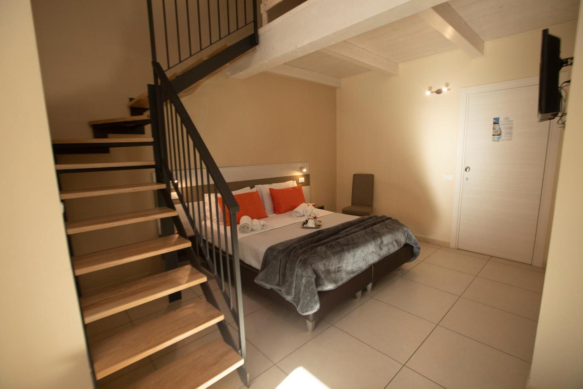 La Perla Amantea - Rooms & Apartaments Ngoại thất bức ảnh