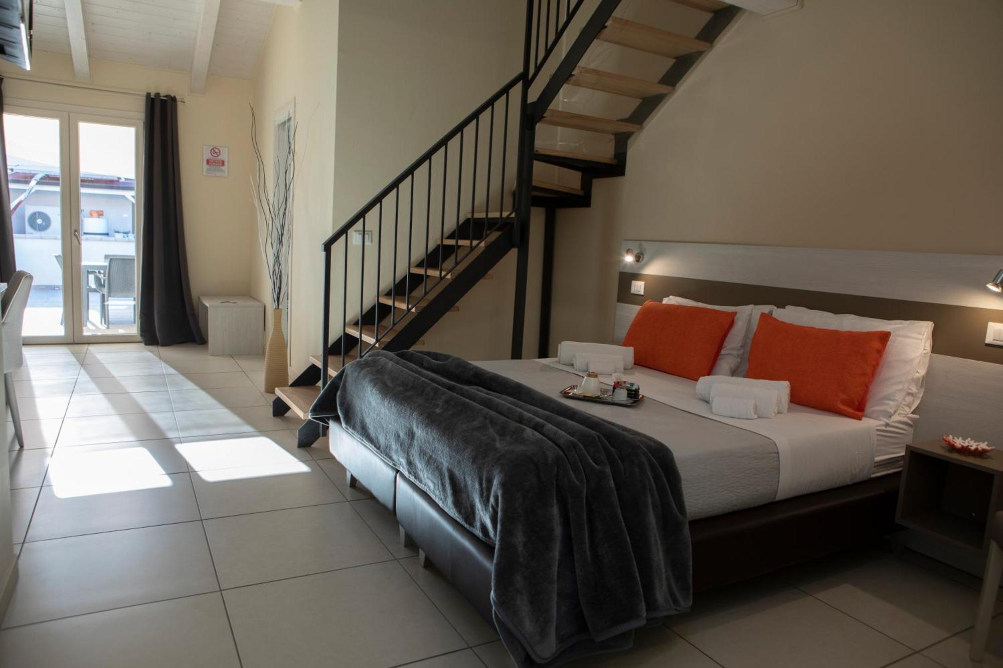 La Perla Amantea - Rooms & Apartaments Ngoại thất bức ảnh