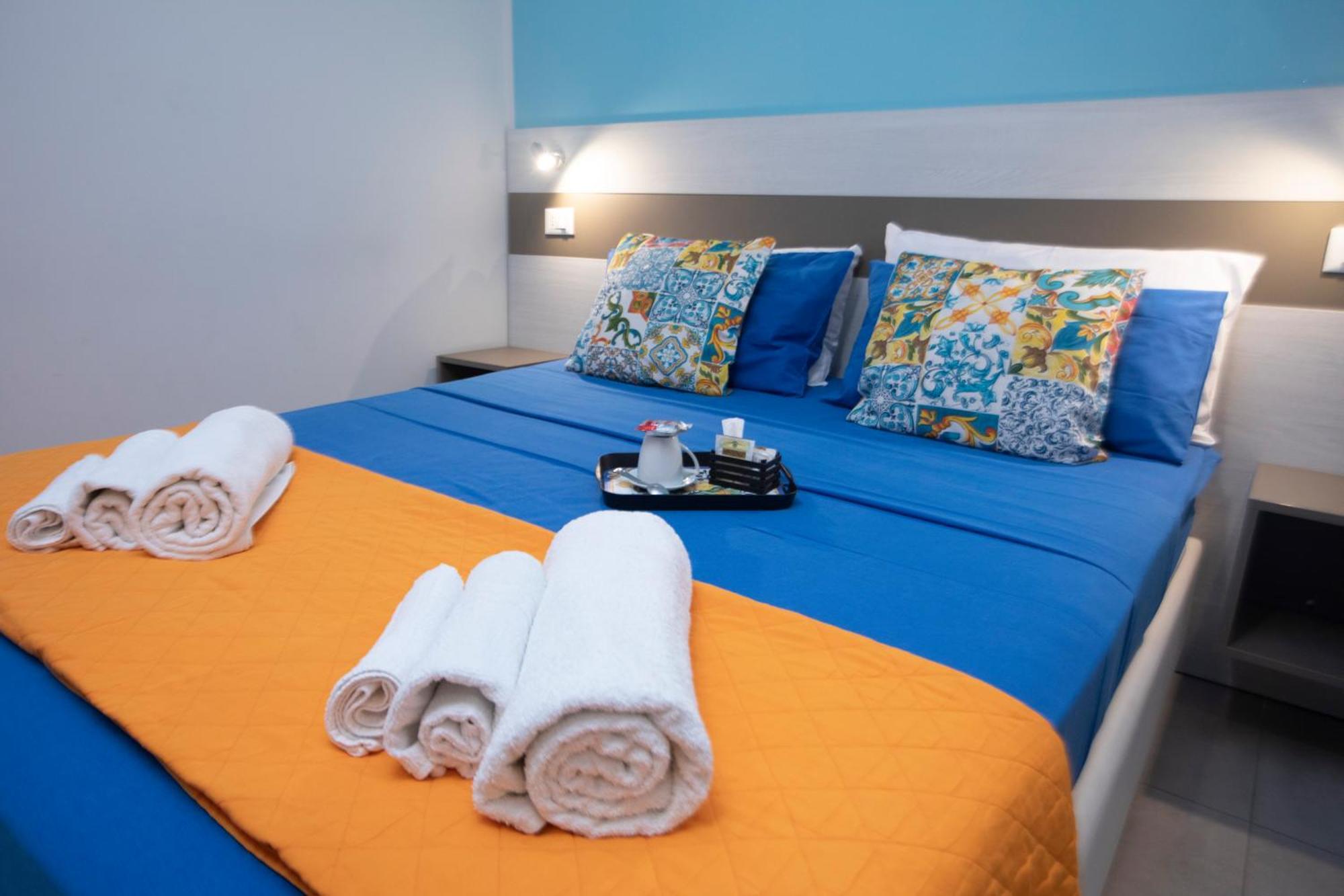 La Perla Amantea - Rooms & Apartaments Ngoại thất bức ảnh