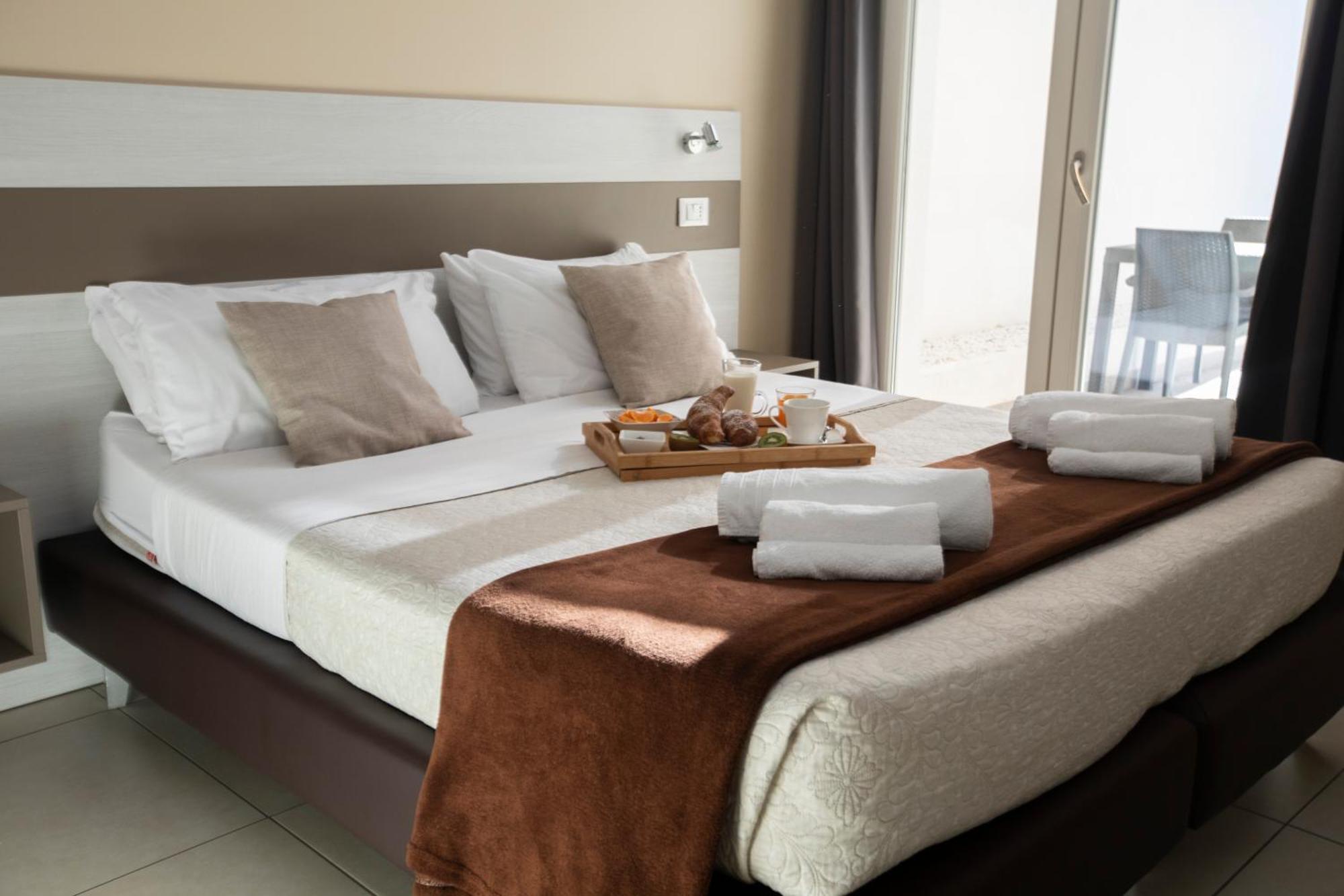La Perla Amantea - Rooms & Apartaments Ngoại thất bức ảnh